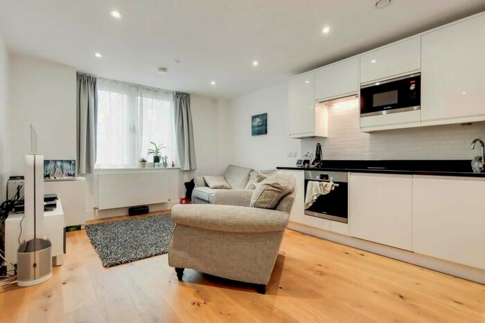 1 Bedroom Flat For Sale In Walls Avenue, Chester, CH1