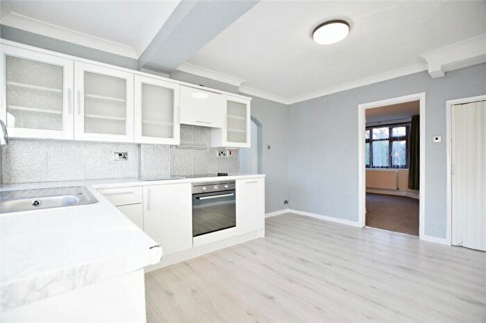 3 Bedroom End Of Terrace House For Sale In Cowdray Avenue, Colchester, Essex, CO1