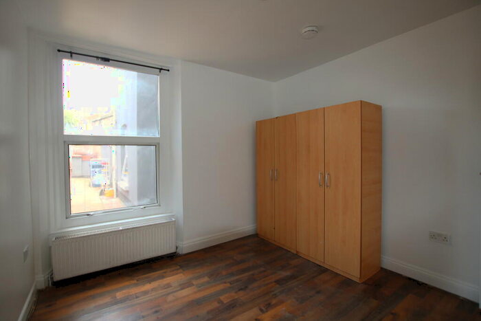 1 Bedroom Flat To Rent In Claremont Road, London, NW2
