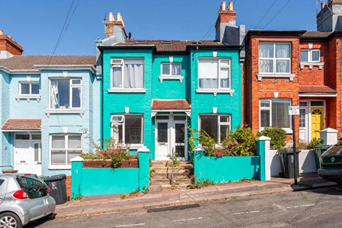 2 Bedroom Flat For Sale In Sandown Road, Brighton, BN2
