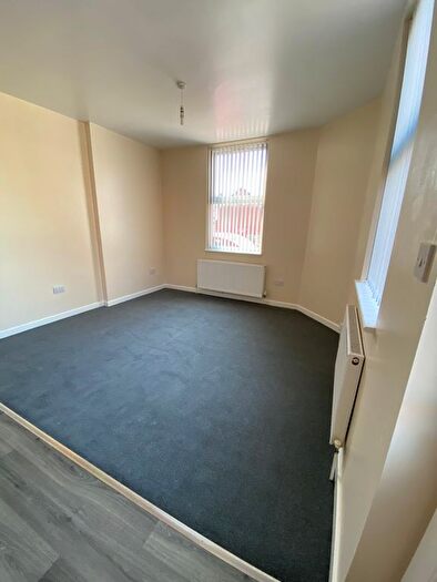 1 Bedroom Flat To Rent In Welton Road, Leeds, LS6