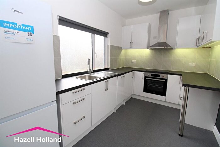 2 Bedroom Maisonette To Rent In Park Road, Dartford, DA1