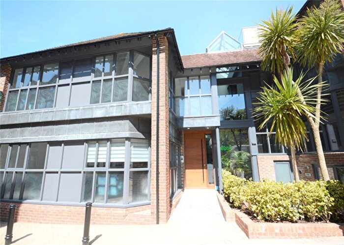 1 Bedroom Flat To Rent In Old Station Approach, Winchester, SO23