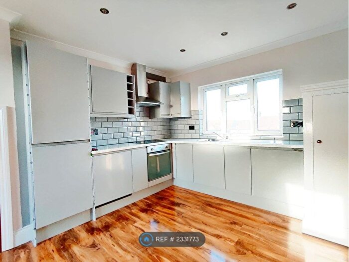 Studio To Rent In Trafford Road, Thornton Heath, CR7