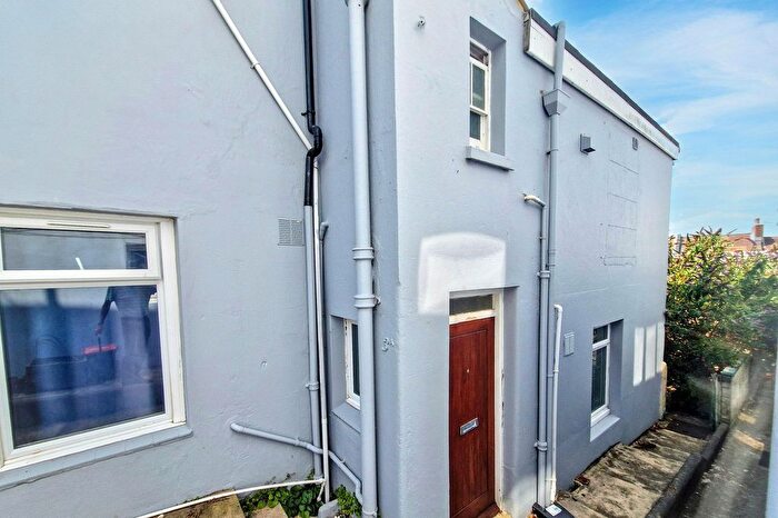 Studio For Sale In Finsbury Road, Brighton, BN2