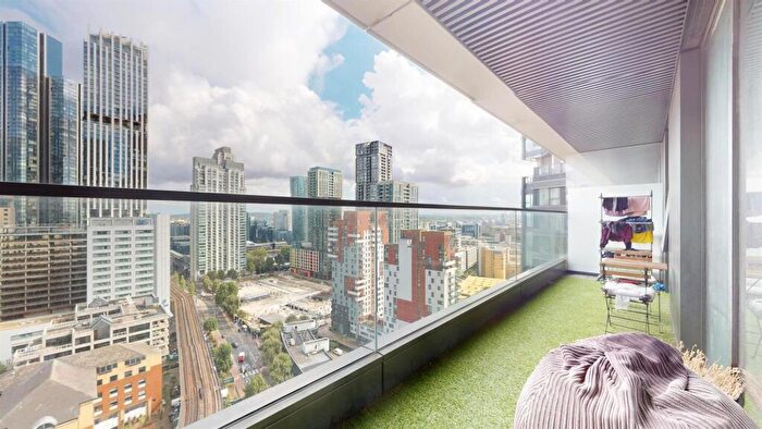 1 Bedroom Apartment For Sale In Ward Place, Marsh Wall, Canary Wharf, E14