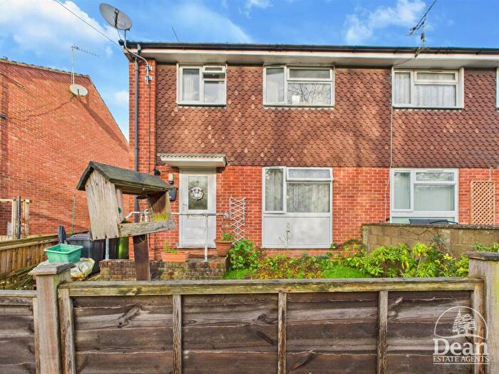 3 Bedroom Semi Detached House For Sale In Morcroft Place, Whitecroft, Lydney, GL15