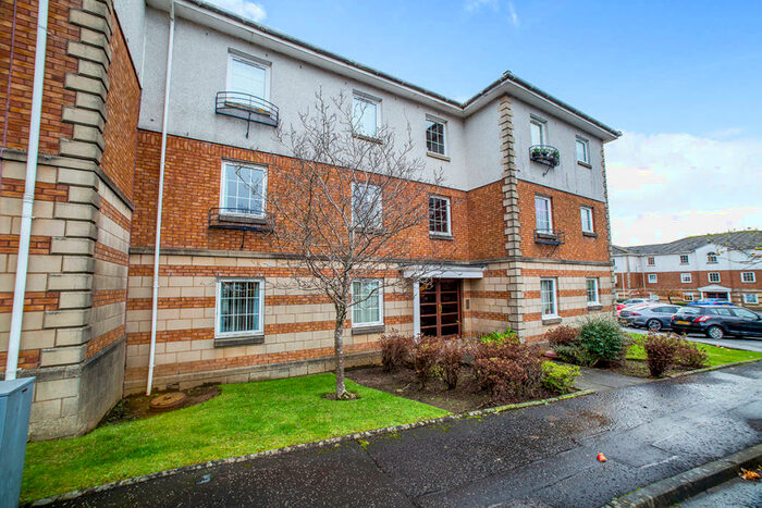 3 Bedroom Flat To Rent In Taylor Green, Livingston, West Lothian, EH54