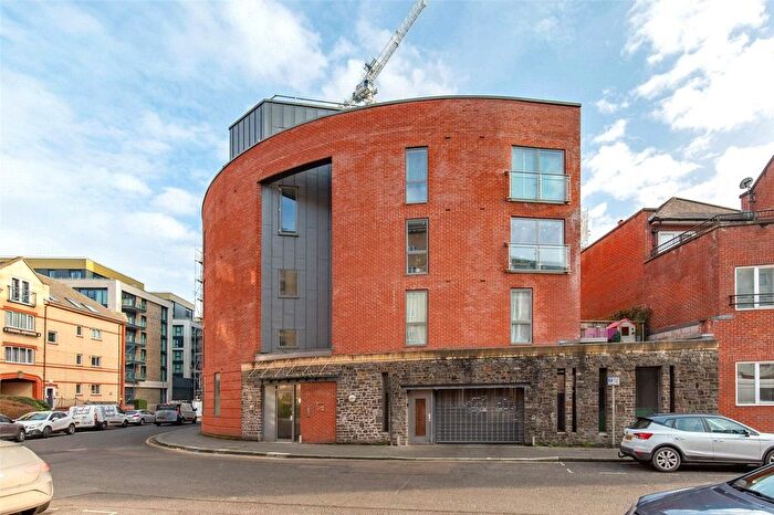 2 Bedroom Flat For Sale In Swann House, Ferry Street, Redcliffe, Bristol, BS1