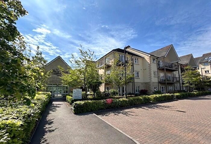 2 Bedroom Property For Sale In Malmesbury Road, Chippenham, SN15