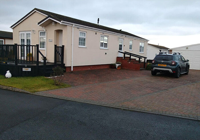 2 Bedroom Park Home For Sale In Ballyhalbert Park Homes, BT22