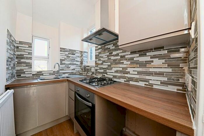 2 Bedroom Flat To Rent In Prince Regent Lane, London, E16