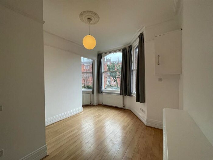 1 Bedroom Flat To Rent In Greencroft Gardens, South Hampstead, London, NW6