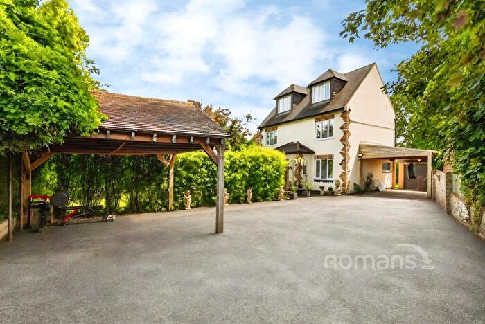 4 Bedroom Detached House For Sale In Glebe Road, Old Windsor, Windsor, SL4