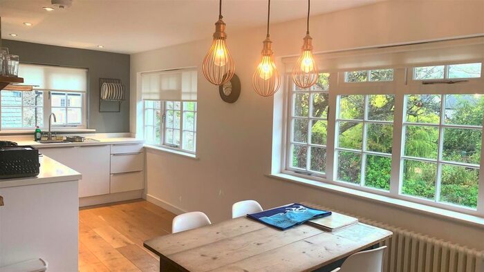 2 Bedroom Flat To Rent In St. Marys Road, Croyde, Braunton, EX33