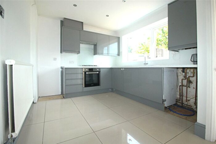 3 Bedroom Terraced House To Rent In Hampton Crescent, Gravesend, Kent, DA12