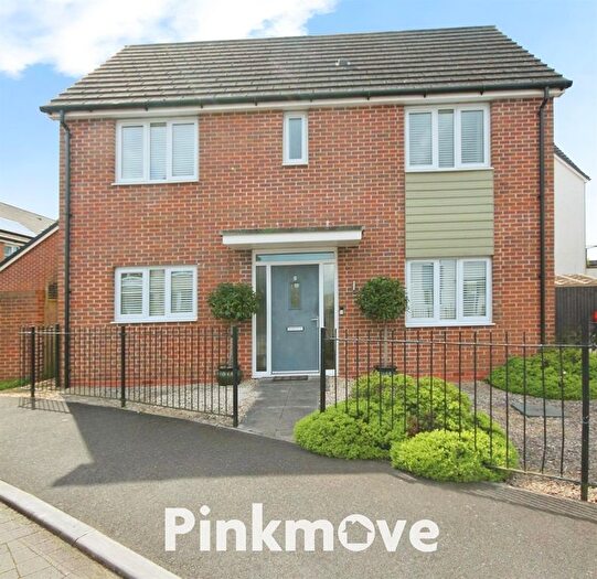 3 Bedroom Detached House For Sale In Spencer Way, Newport, NP19