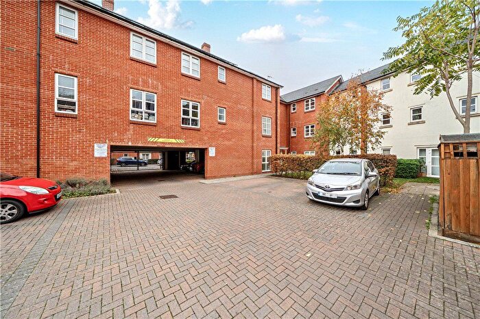 1 Bedroom Flat For Sale In Brickfield Road, Mitcham, CR4