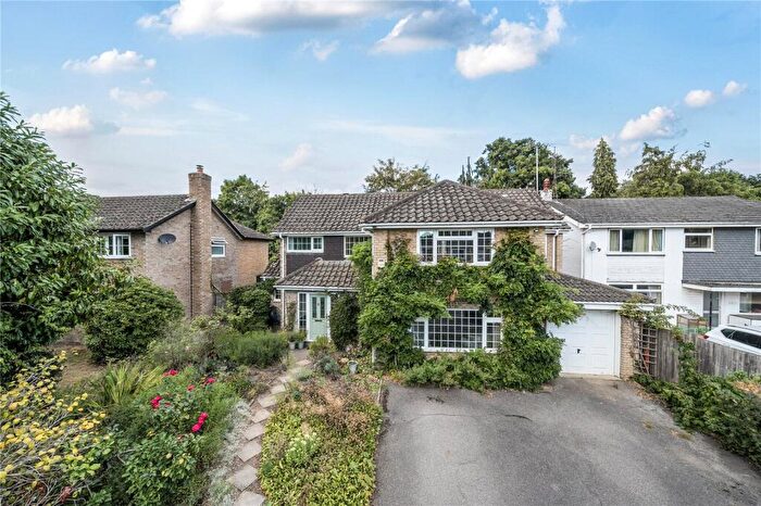 5 Bedroom Detached House For Sale In Shaftesbury Road, Woking, Surrey, GU22