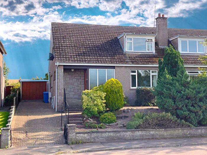 3 Bedroom Semi-Detached House To Rent In Kilrymont Road, St. Andrews, KY16