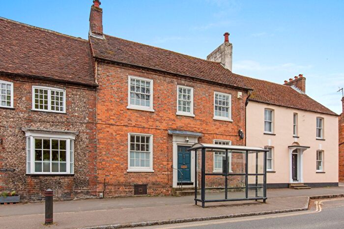 4 Bedroom Terraced House To Rent In Aylesbury Road, Wendover, HP22