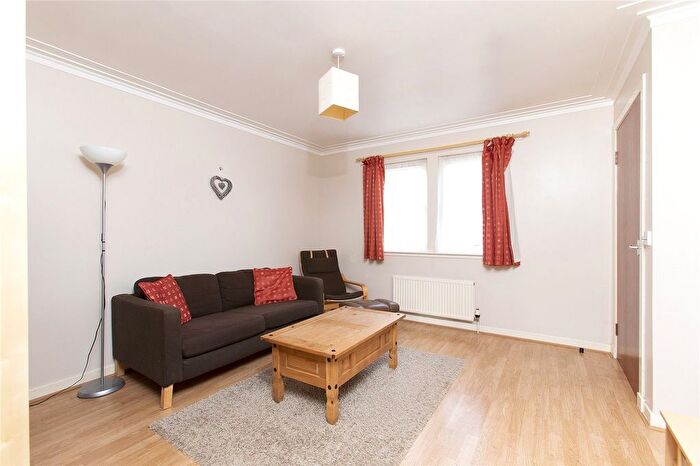 2 Bedroom End Of Terrace House To Rent In Younger Gardens, St Andrews, Fife, KY16