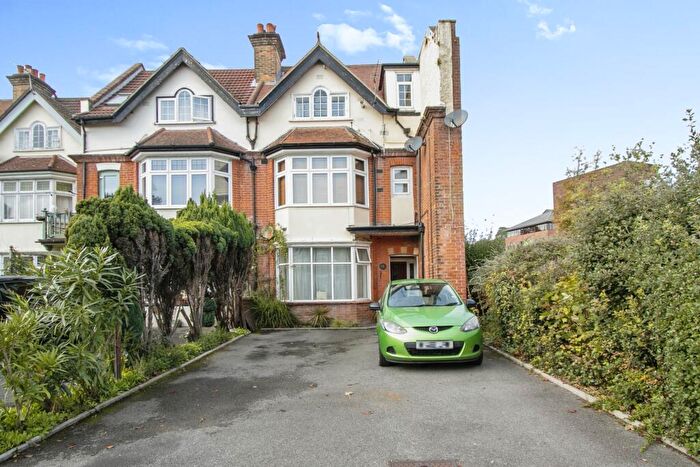 Studio To Rent In Alumhurst Road, Westbourne, BH4