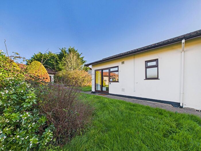 2 Bedroom Semi-detached Bungalow For Sale In Weston, Sidmouth, EX10