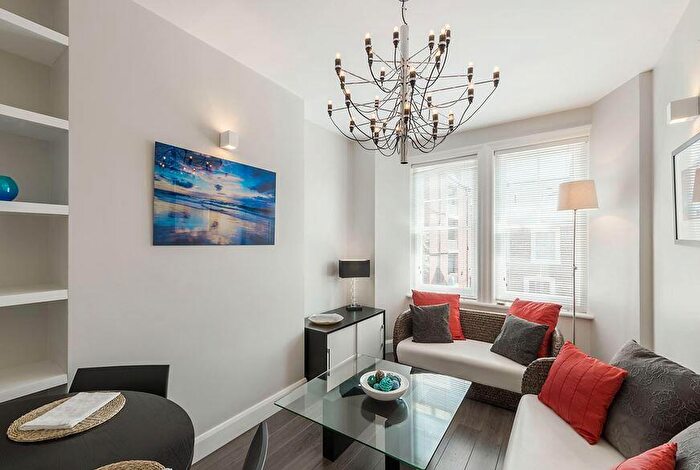 2 Bedroom Flat To Rent In Park Walk, Chelsea, SW10