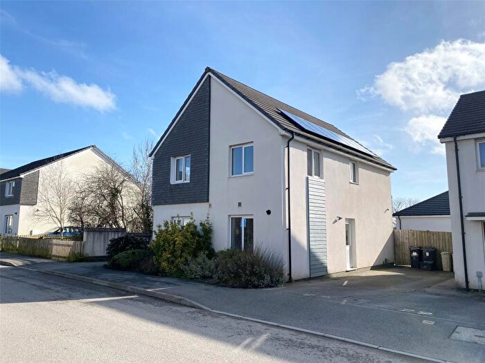 4 Bedroom Detached House For Sale In Long Field Road, Launceston, Cornwall, PL15