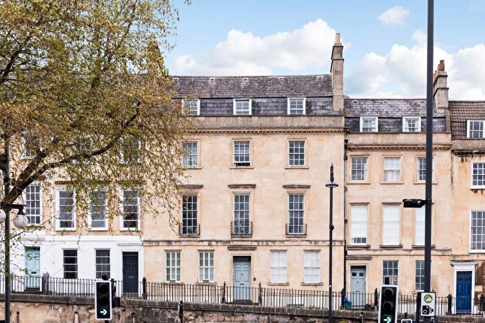2 Bedroom Apartment For Sale In Walcot Parade, Walcot, Bath, BA1