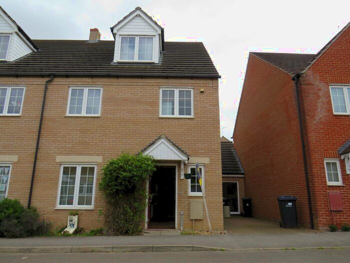 4 Bedroom Semi-Detached House To Rent In Tilling Way, Littleport, Ely, CB6