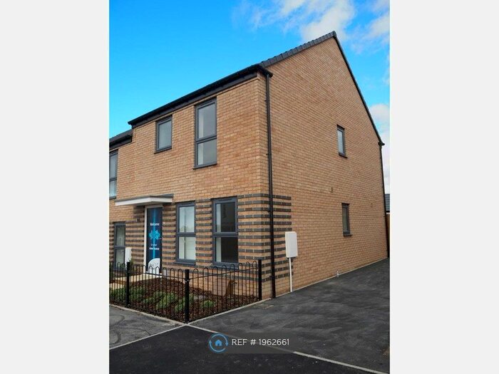 3 Bedroom End Of Terrace House To Rent In Teeswater Way, Milton Keynes, MK8