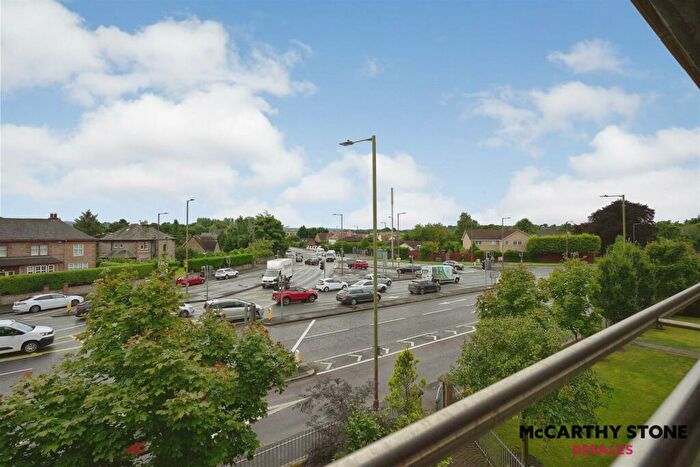 2 Bedroom Flat For Sale In Lyle Court, Barnton Grove, Edinburgh, EH4