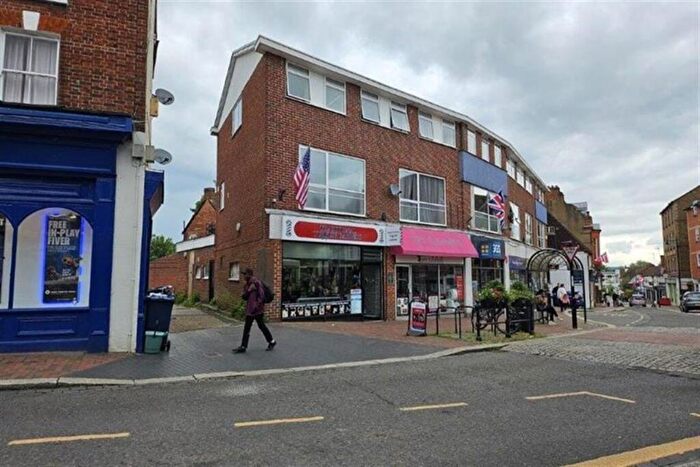 2 Bedroom Apartment To Rent In Bedroom Apartment St Floor In Godalming, GU7