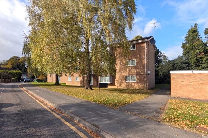 2 Bedroom Flat To Rent In Cedar Drive, Sunningdale, Ascot, SL5