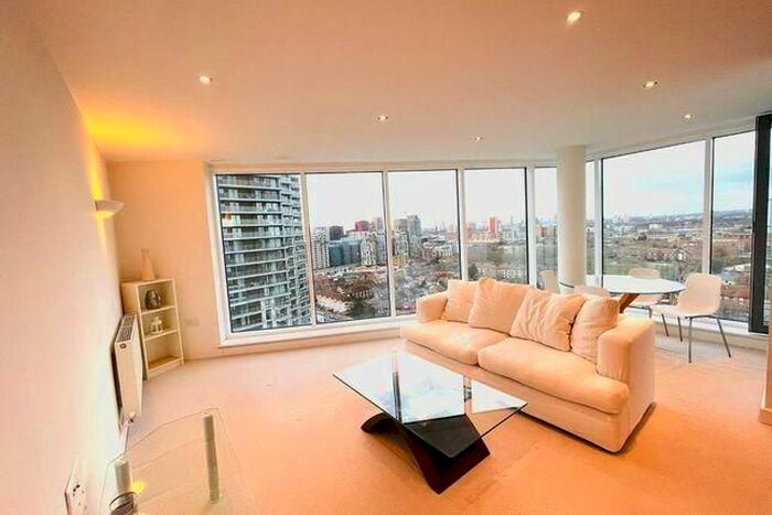 2 Bedroom Flat To Rent In Alaska Building, Western Gateway, Royal Victoria Docks, London, E16