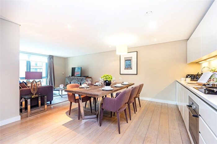 3 Bedroom Garage / Parking To Rent In Merchant Square, London, W2