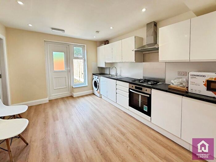 4 Bedroom Terraced House To Rent In Redmere Grove, Manchester, Greater Manchester, M14