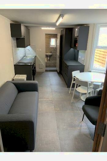 5 Bedroom Terraced House To Rent In Kincaid Road, London, SE15