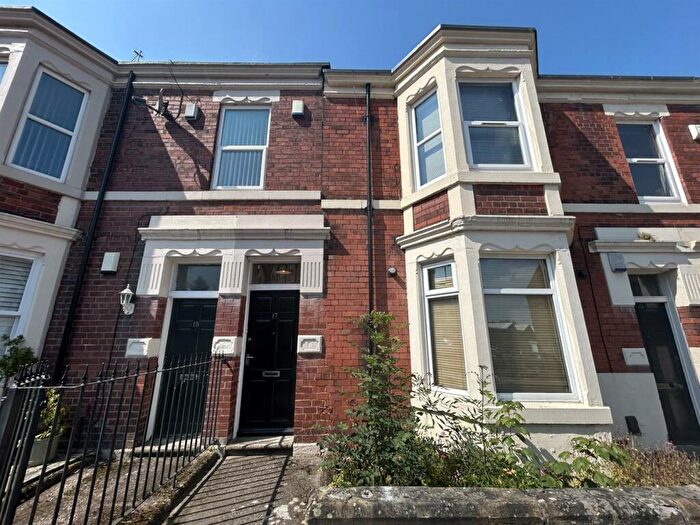 6 Bedroom Maisonette To Rent In Deuchar Street, Newcastle Upon Tyne, NE2