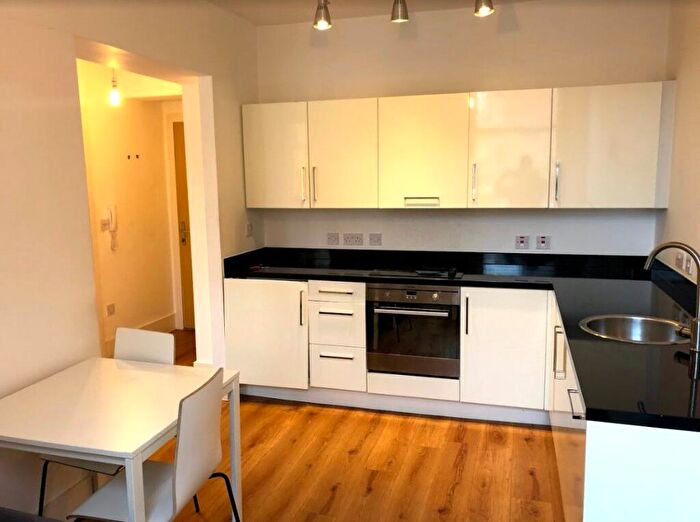 Flat To Rent In Town Hall, Bexley Square, Salford, Manchester, M3
