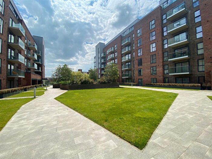 2 Bedroom Flat For Sale In East Station Road, Fletton Quays, Peterborough, PE2
