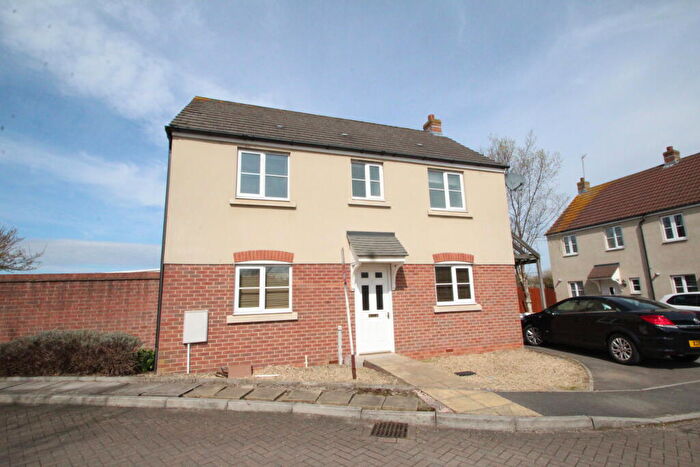 3 Bedroom House To Rent In Clermont Close, Patchway, Bristol, BS34