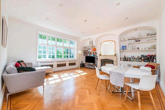 2 Bedroom Apartment To Rent In Hollycroft Avenue, Hampstead, NW3