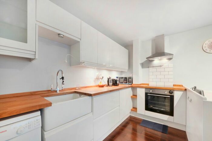 2 Bedroom Flat To Rent In Denmark Avenue, London, SW19