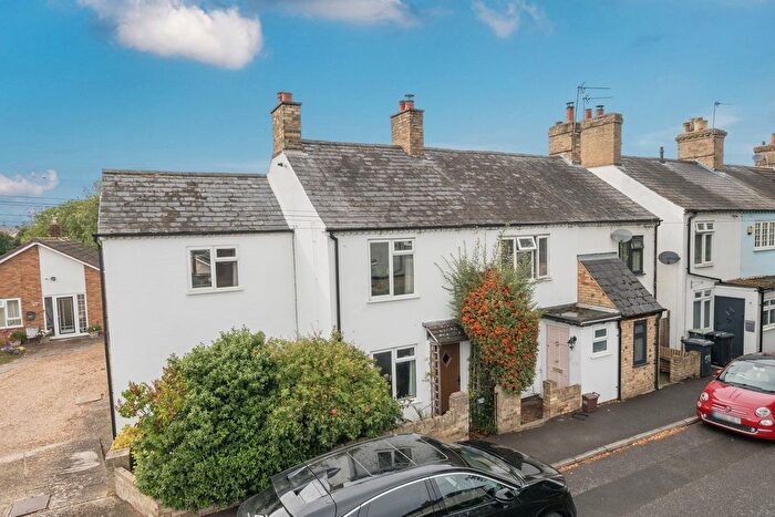 2 Bedroom Terraced House For Sale In Ivel Road, Shefford, SG17