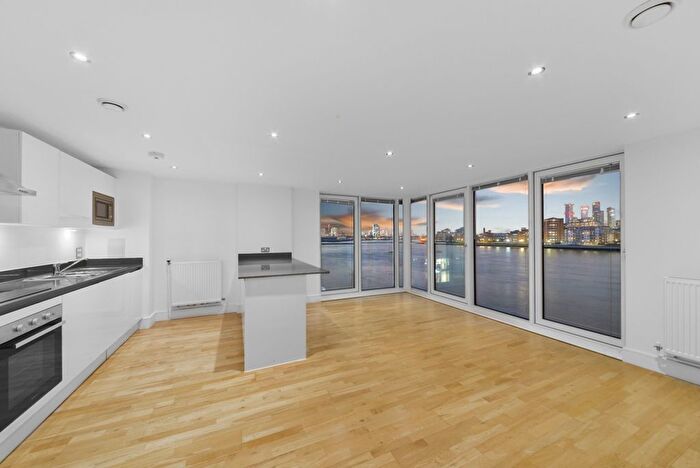 1 Bedroom Flat To Rent In Victoria Parade, London, SE10