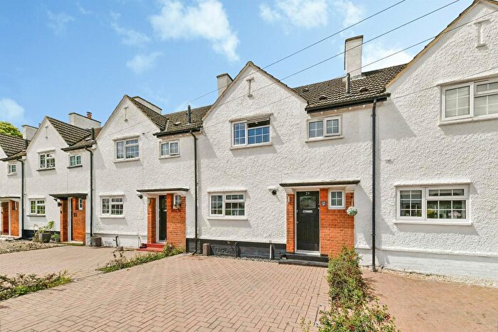 2 Bedroom Terraced House For Sale In Derwent Road, Henlow, SG16