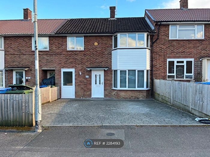 3 Bedroom Terraced House To Rent In Wilwood Road, Bracknell, RG42